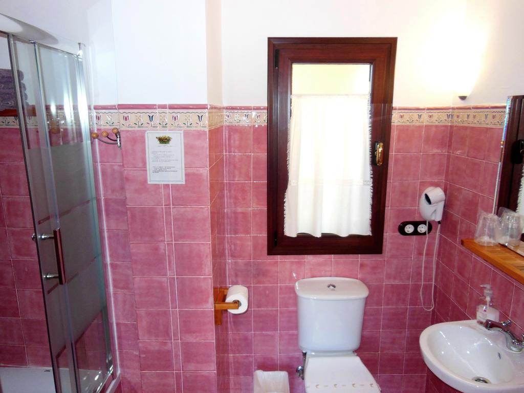 טברנס Casa Rural Jardin Del Desierto חדר תמונה