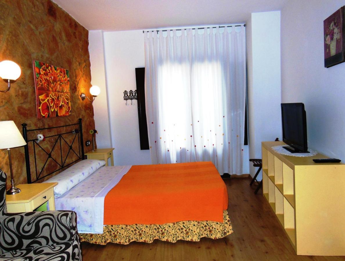 טברנס Casa Rural Jardin Del Desierto מראה חיצוני תמונה